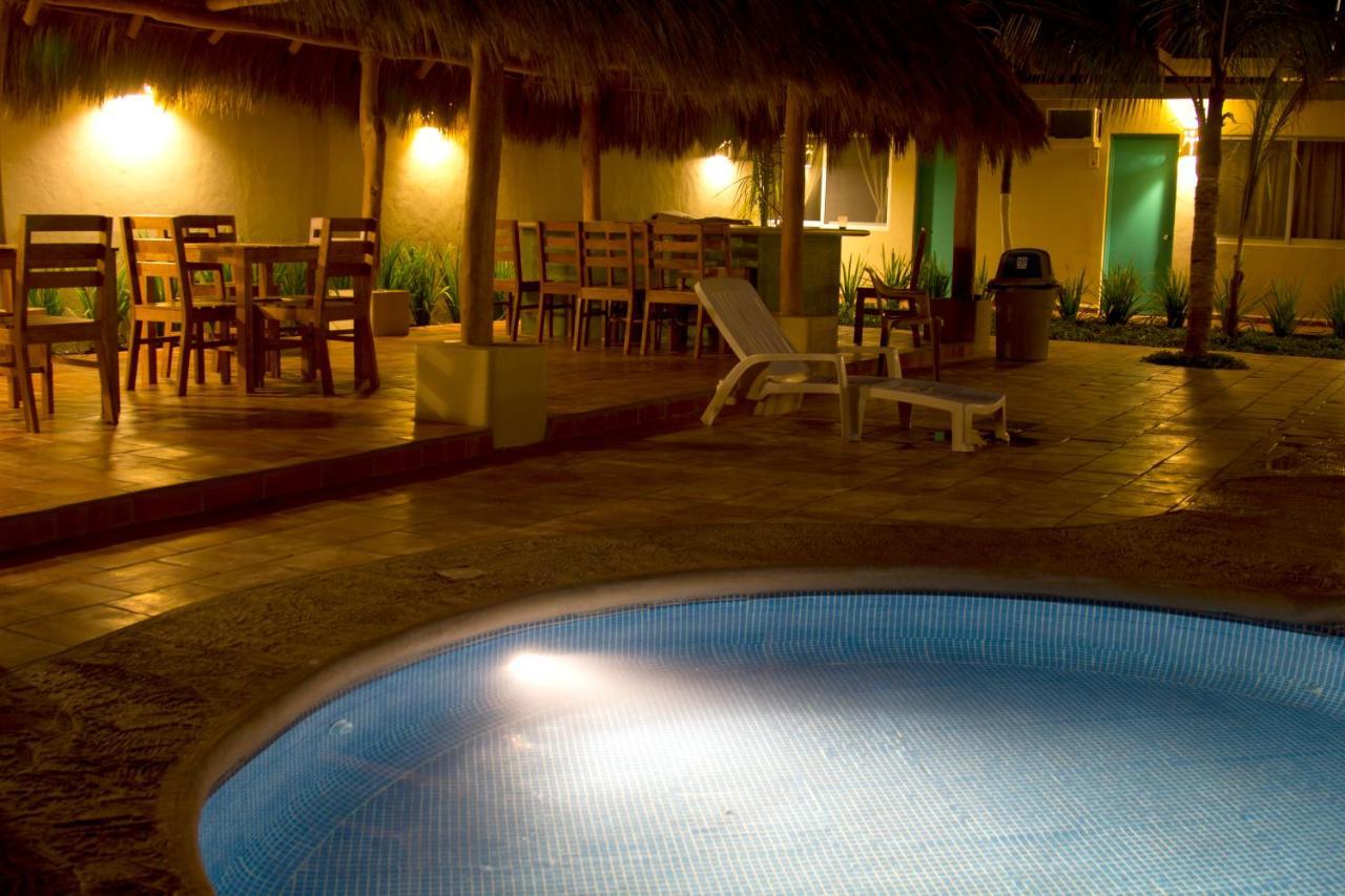 Bungalows Las Arenas San Patricio Melaque Luaran gambar