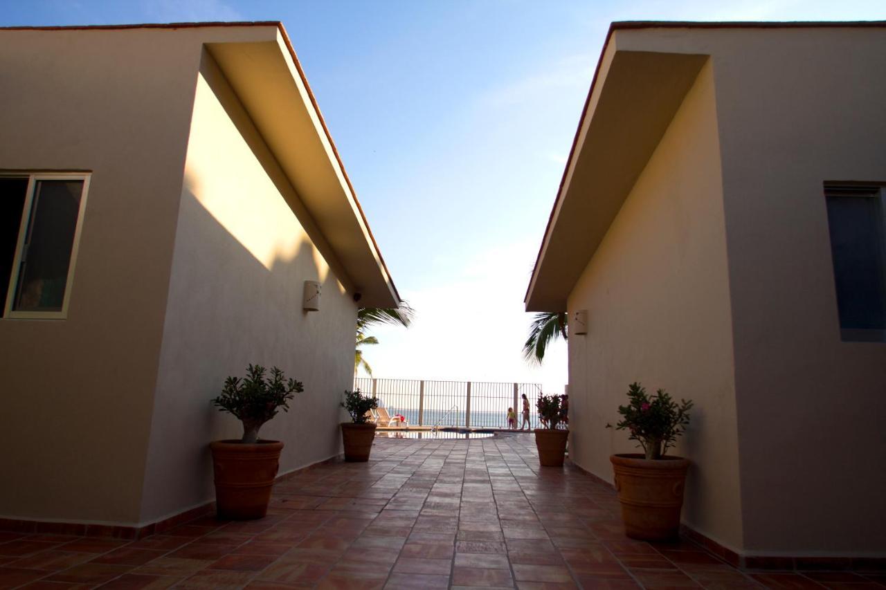 Bungalows Las Arenas San Patricio Melaque Luaran gambar