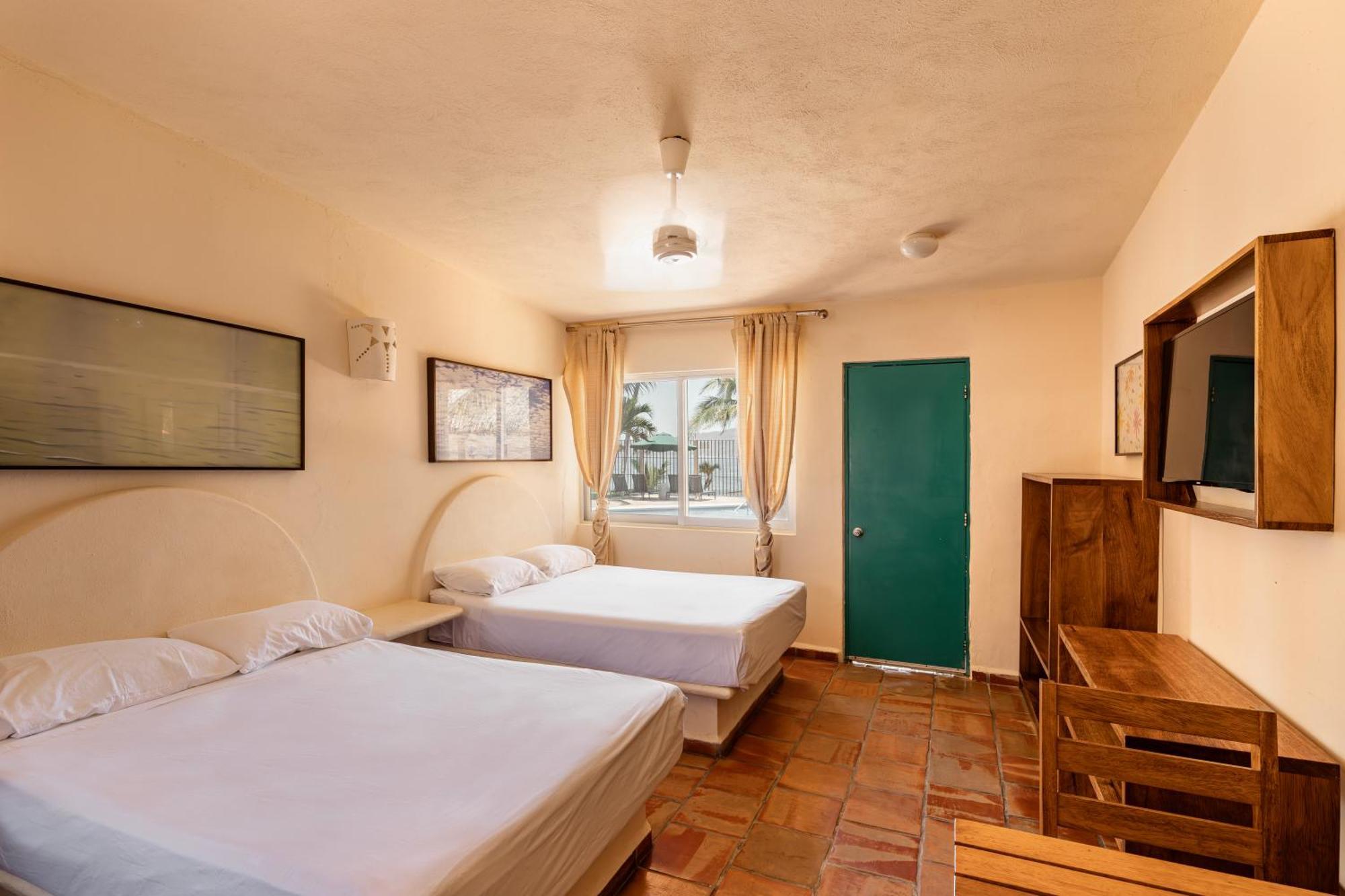 Bungalows Las Arenas San Patricio Melaque Luaran gambar