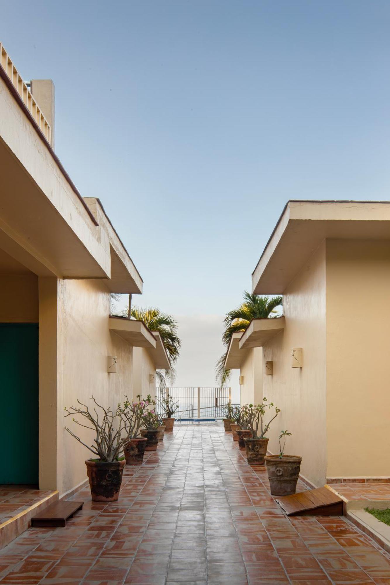 Bungalows Las Arenas San Patricio Melaque Luaran gambar